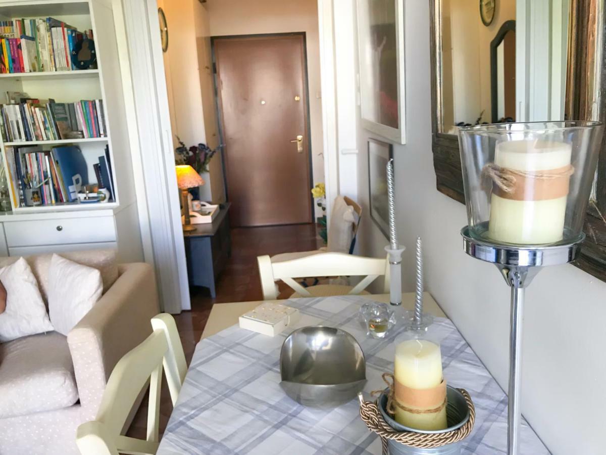 Kerry'S Cosy Apartment Vári Ngoại thất bức ảnh