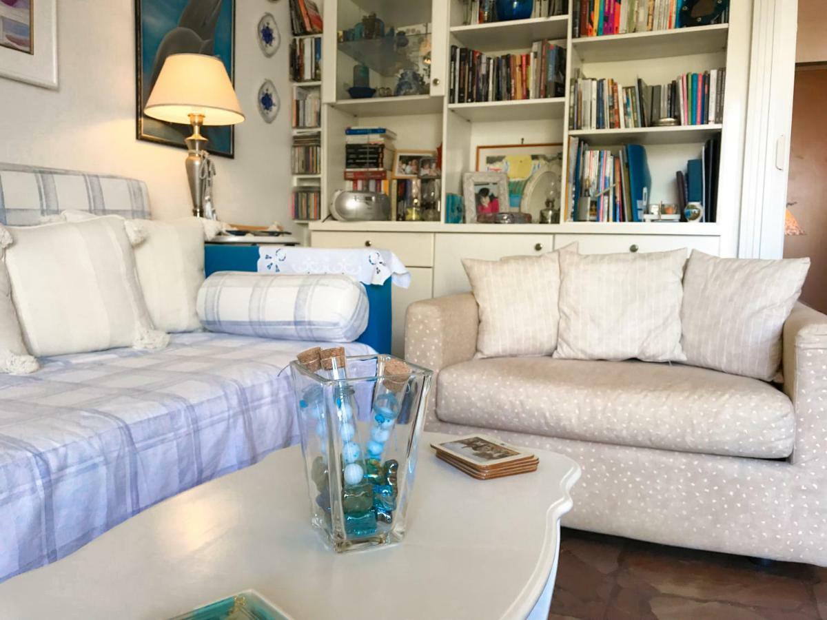 Kerry'S Cosy Apartment Vári Ngoại thất bức ảnh